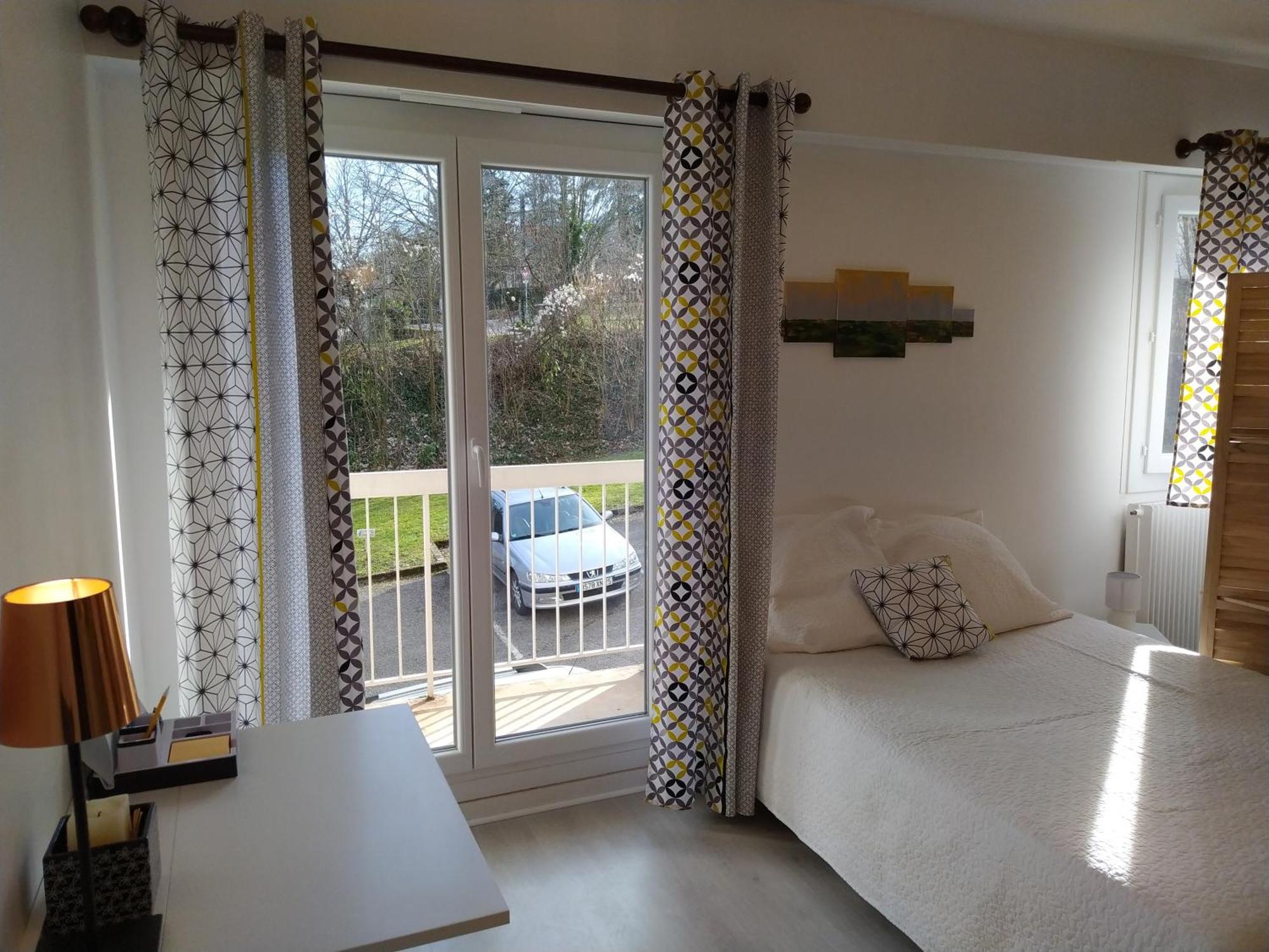 Grand Studio, Super Equipe, 2 Pas Du Centre-Ville "Clos-Du-Boulanger" - Parking Prive Монбельяр Экстерьер фото